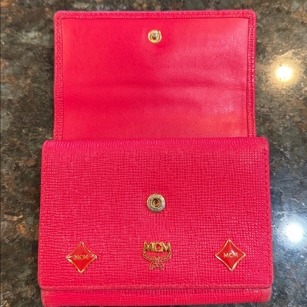 VINTAGE MCM TRIFOLD CHARM WALLET - Picture 3 of 12